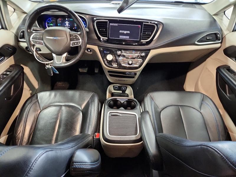 2021 CHRYSLER PACIFICA HYBRID TOURING L 8