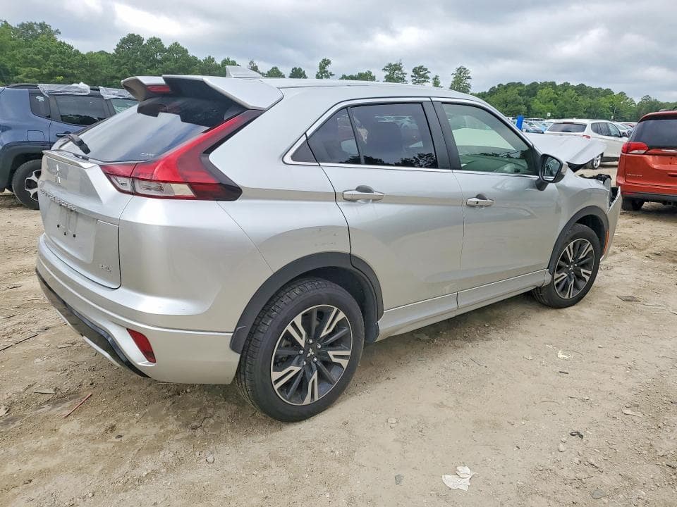 2023 MITSUBISHI ECLIPSE CROSS SE 3