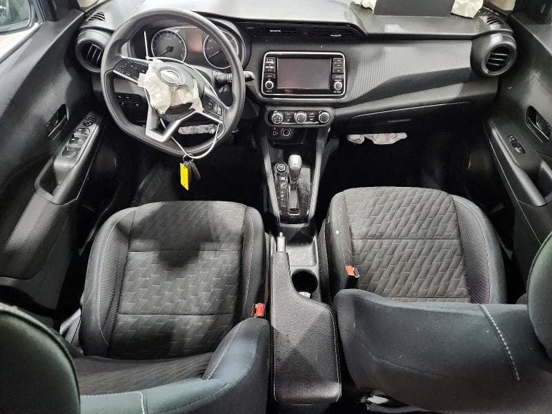 2022 NISSAN KICKS S 8