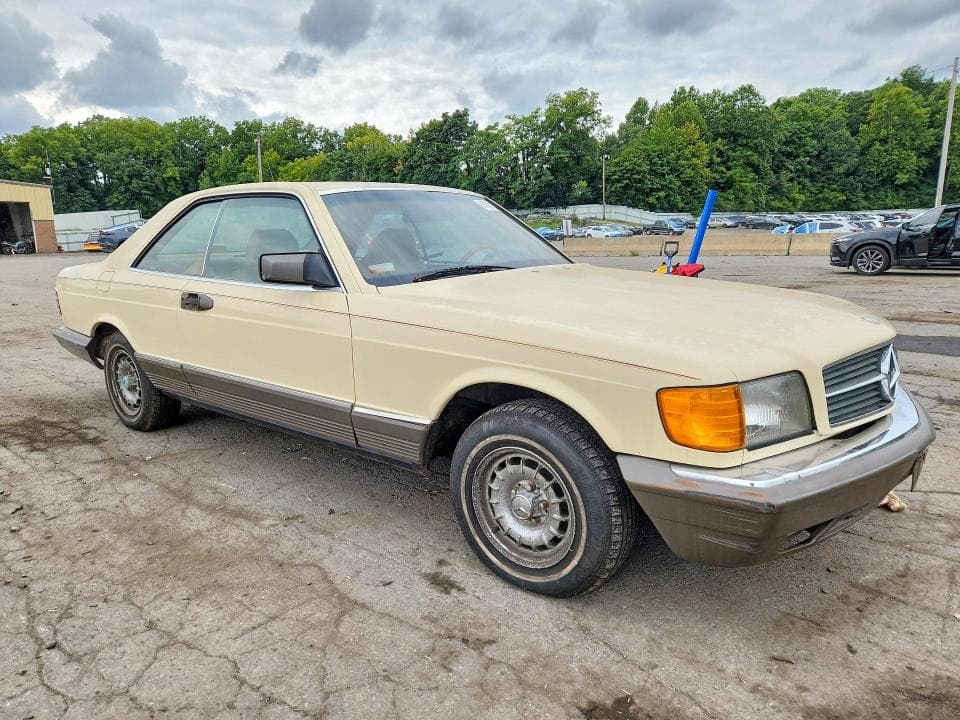 1982 MERCEDES-BENZ 380 SEC 4