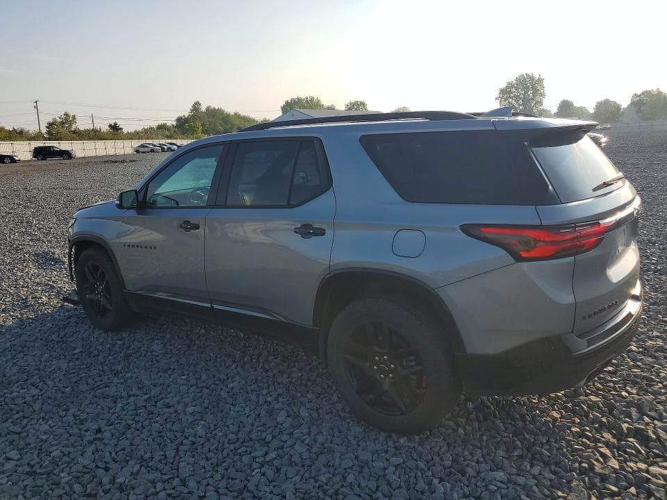 2023 CHEVROLET TRAVERSE PREMIER 2