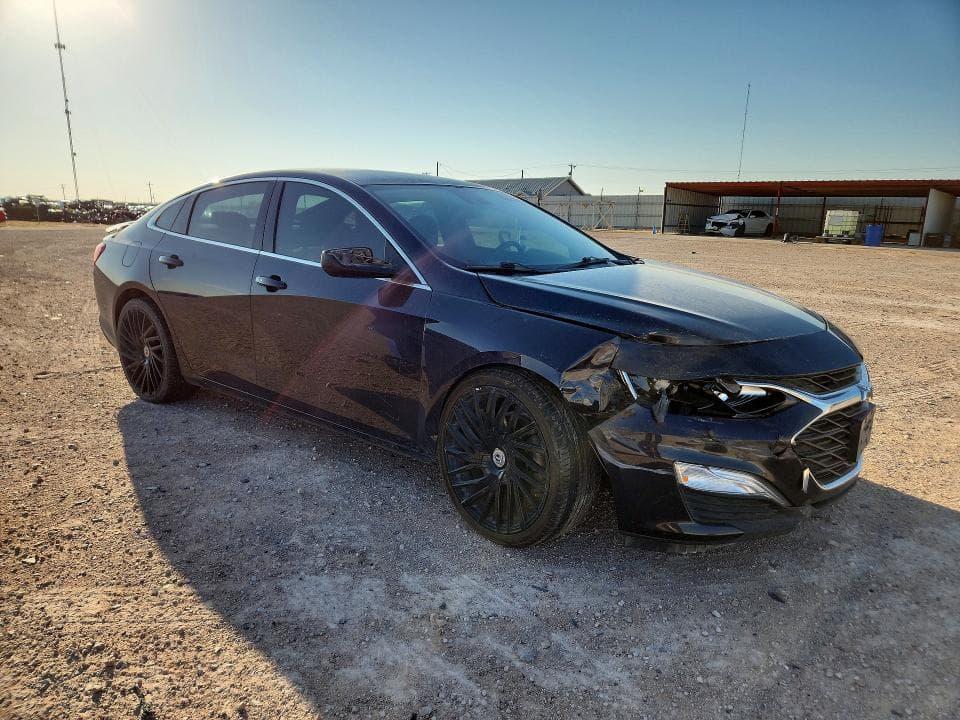 2023 CHEVROLET MALIBU RS 4