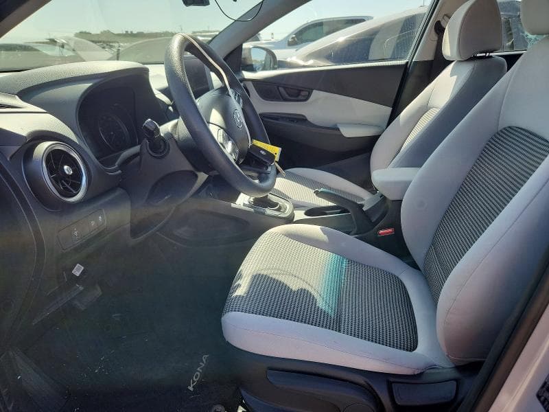2023 HYUNDAI KONA SE 7