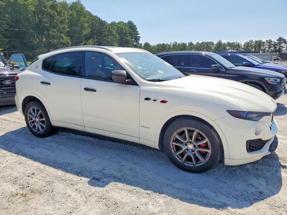2018 MASERATI LEVANTE LUXURY 4