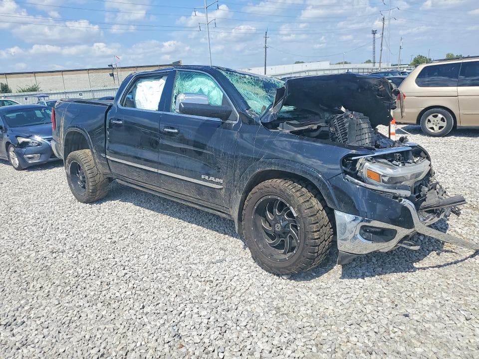 2019 RAM 1500 LIMITED 4