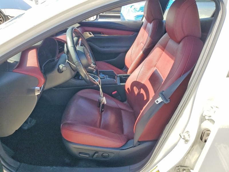 2019 MAZDA 3 PREMIUM 7