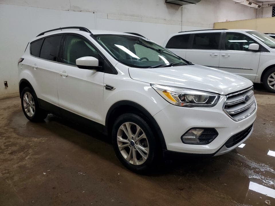 2018 FORD ESCAPE SEL 4