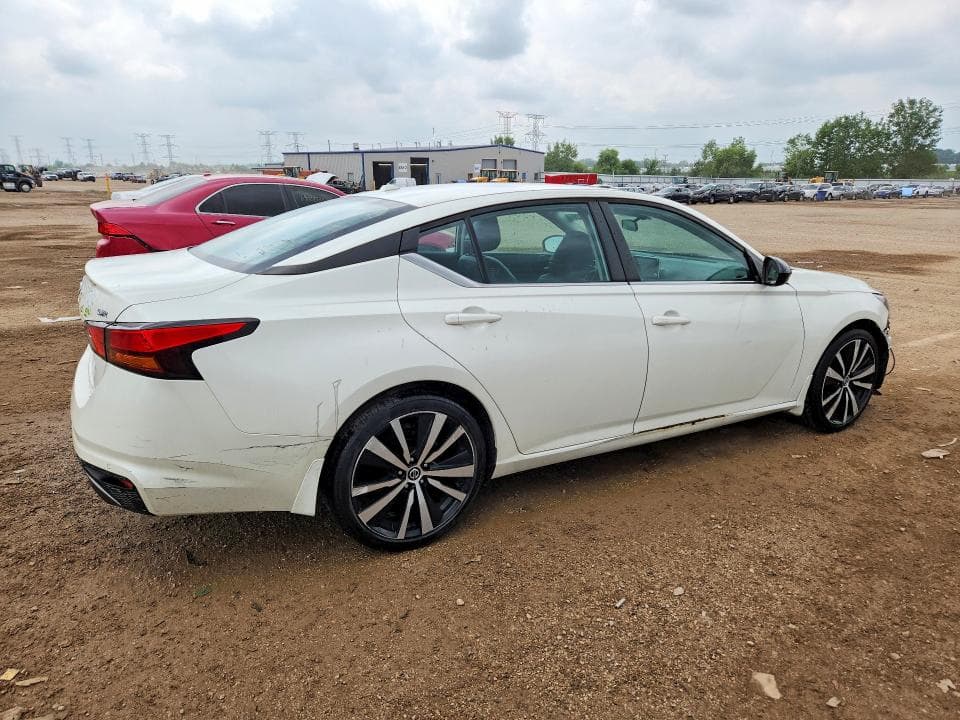 2020 NISSAN ALTIMA SR 3