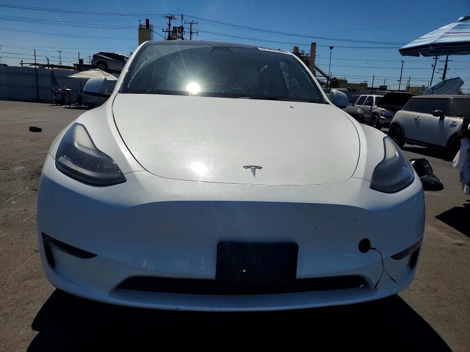 2023 TESLA MODEL Y 5