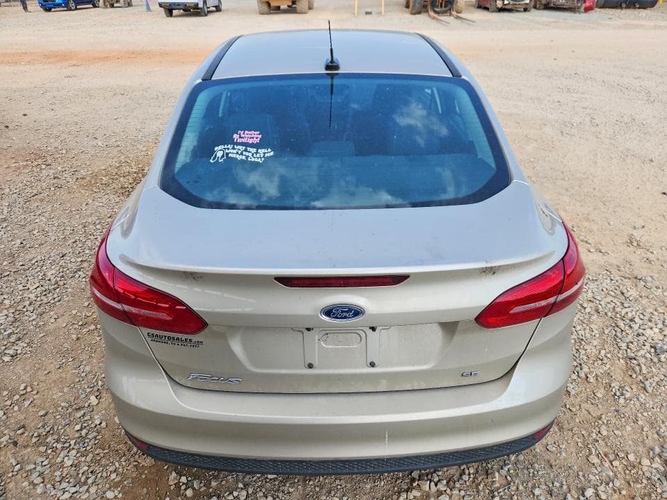 2017 FORD FOCUS SE 6