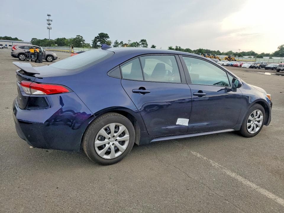 2026 TOYOTA COROLLA LE 3