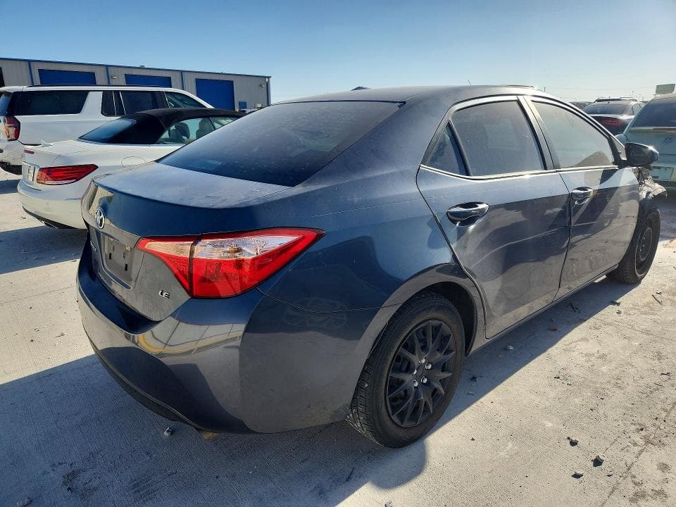 2019 TOYOTA COROLLA LE 3