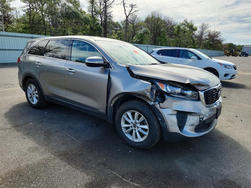 2019 KIA SORENTO LX 4