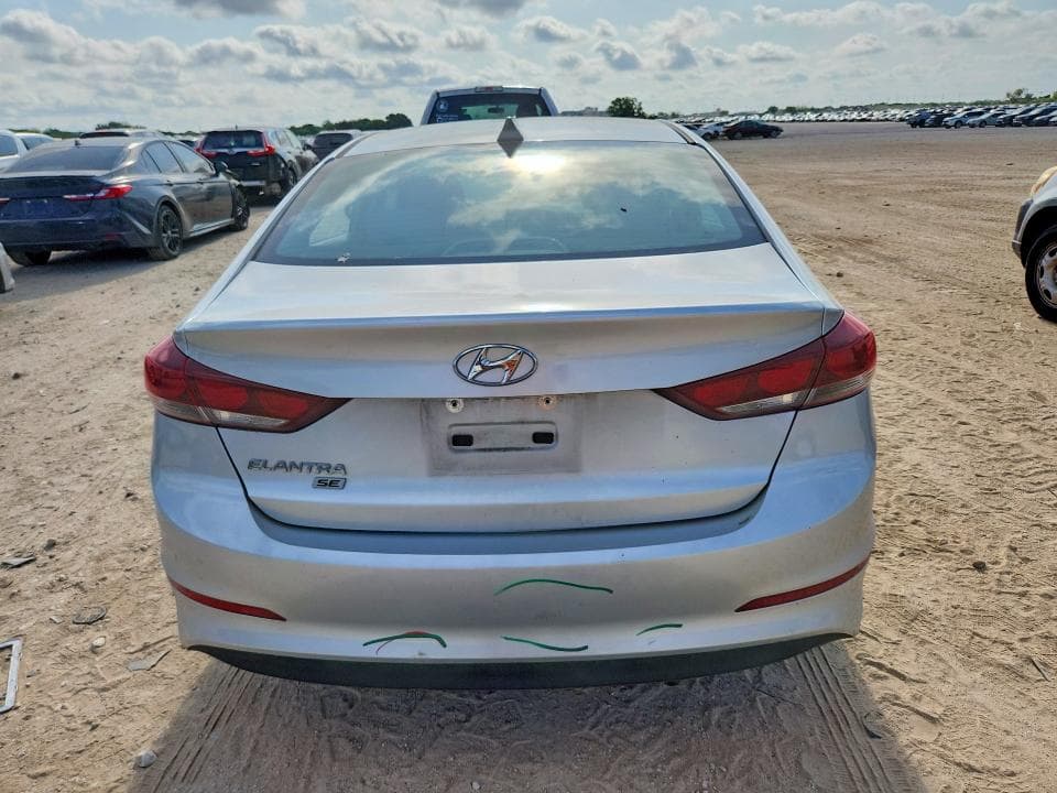 2017 HYUNDAI ELANTRA SE 6