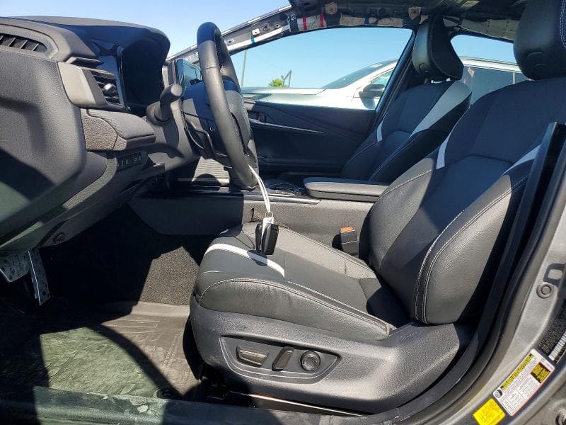 2025 TOYOTA CAMRY SE 7