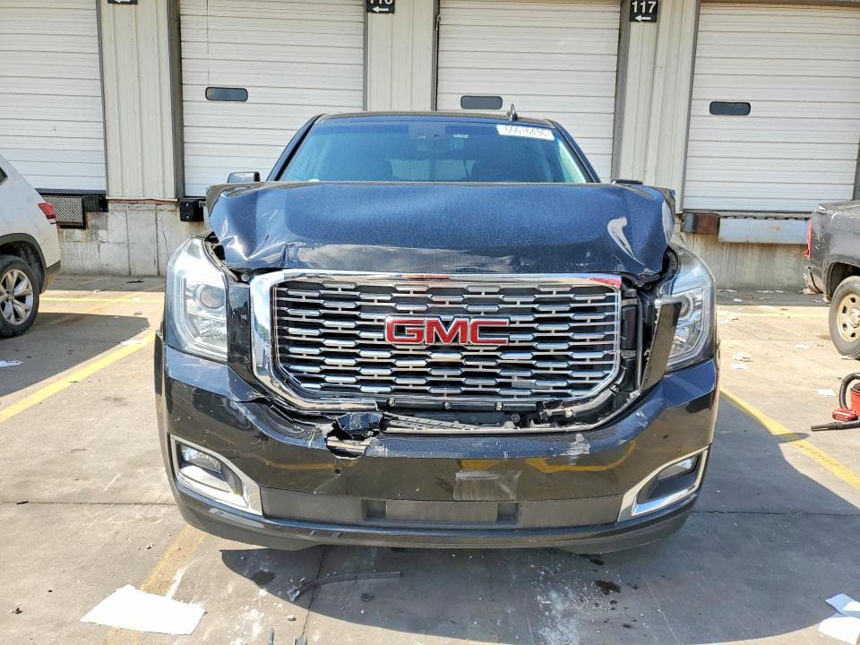 2019 GMC YUKON DENALI 5
