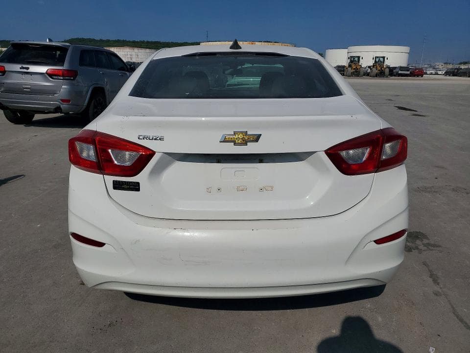 2018 CHEVROLET CRUZE LS 6