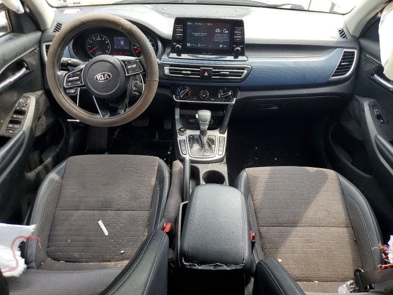 2021 KIA SELTOS S 8