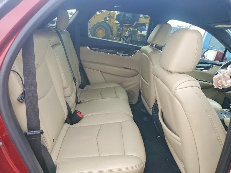 2017 CADILLAC XT5 11