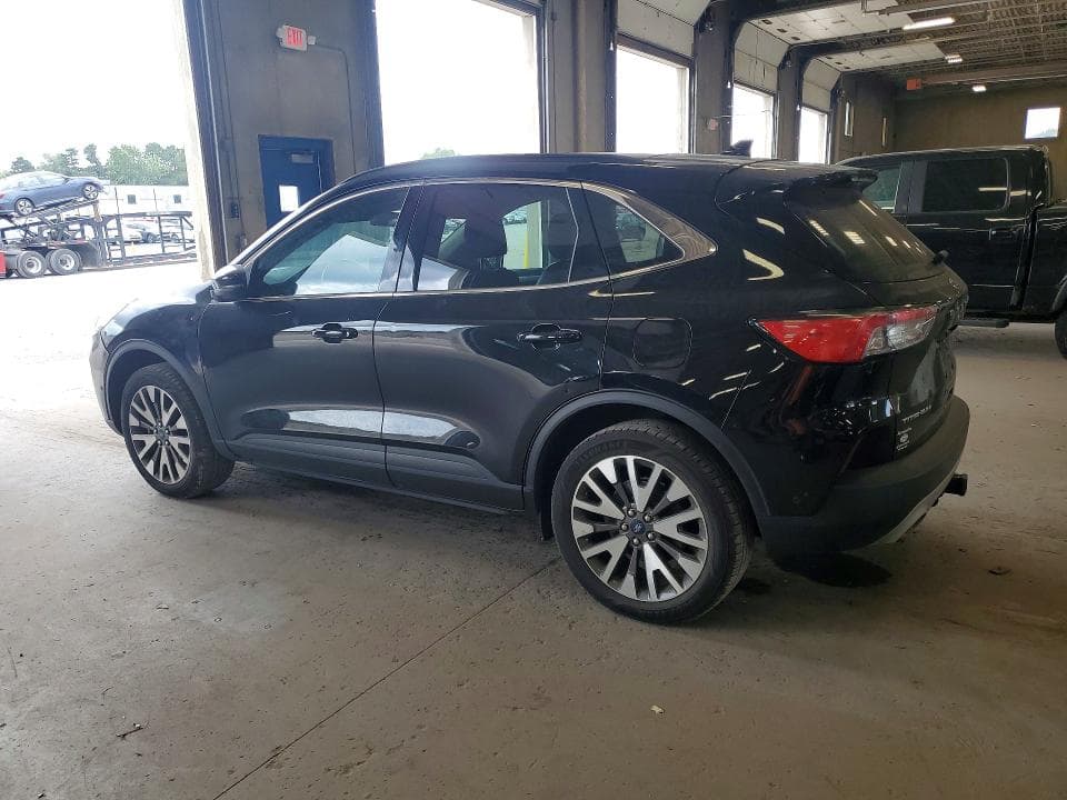 2020 FORD ESCAPE TITANIUM 2