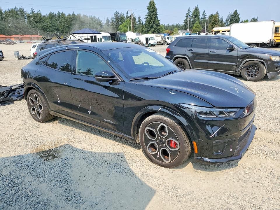 2024 FORD MUSTANG MACH-E GT 4