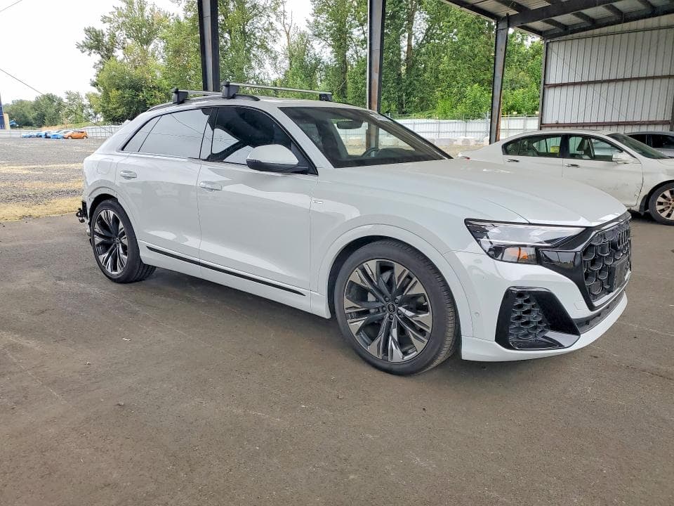 2025 AUDI Q8 PREMIUM PLUS S-LINE 4