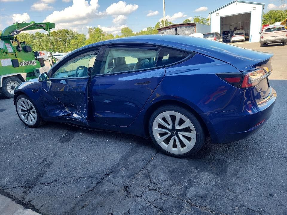2022 TESLA MODEL 3 2