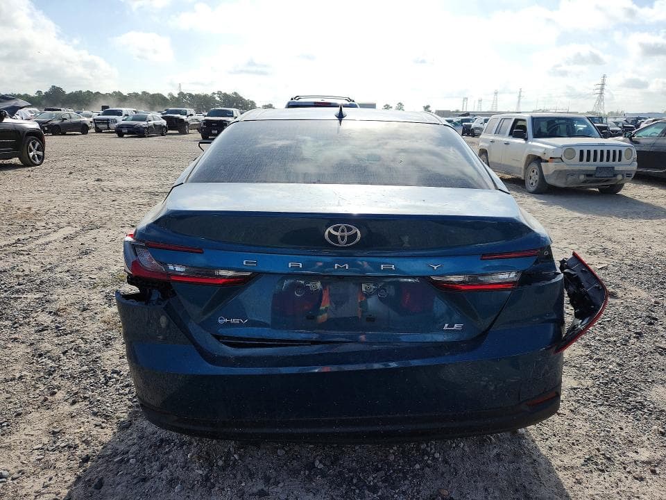 2026 TOYOTA CAMRY LE 6