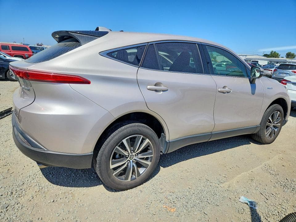 2021 TOYOTA VENZA LE 3