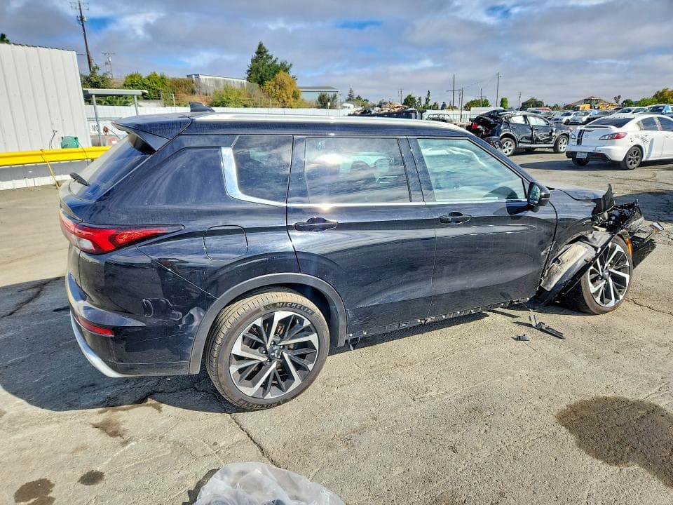 2022 MITSUBISHI OUTLANDER SEL 3