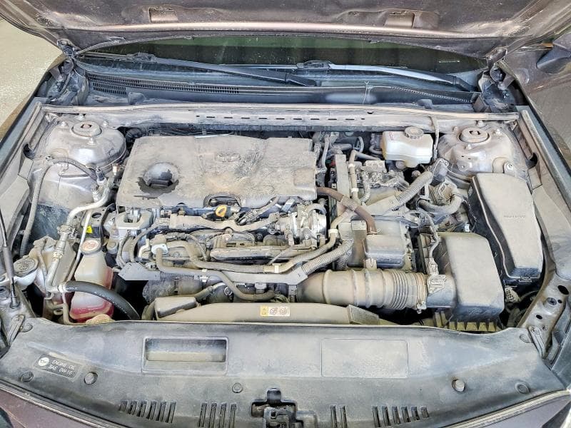 2021 TOYOTA CAMRY XLE 11