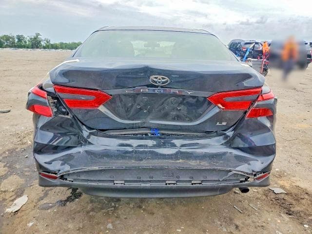 2018 TOYOTA CAMRY LE 6