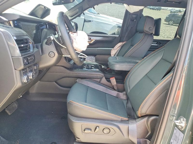 2025 GMC YUKON AT4 7