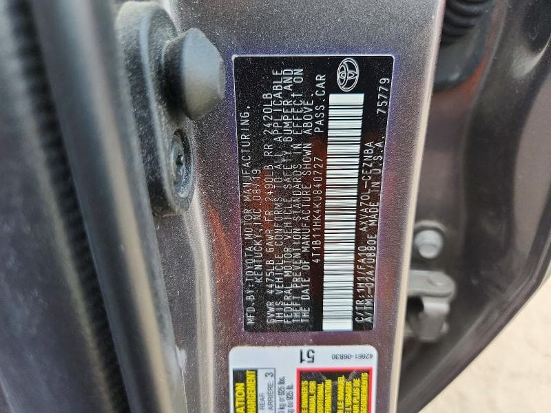 2019 TOYOTA CAMRY LE 12