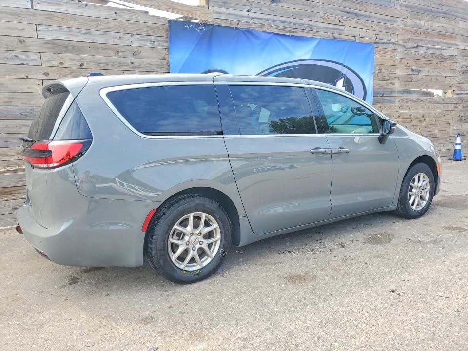 2025 CHRYSLER PACIFICA SELECT 3