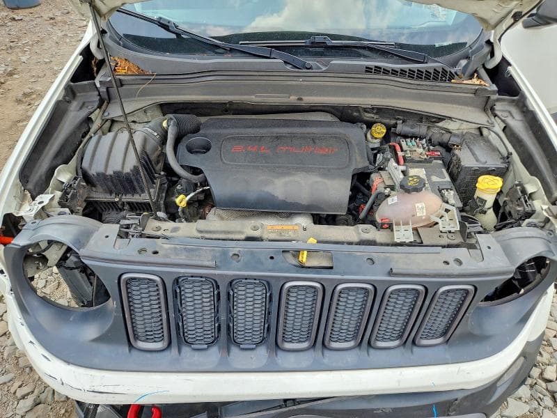 2018 JEEP RENEGADE TRAILHAWK 12