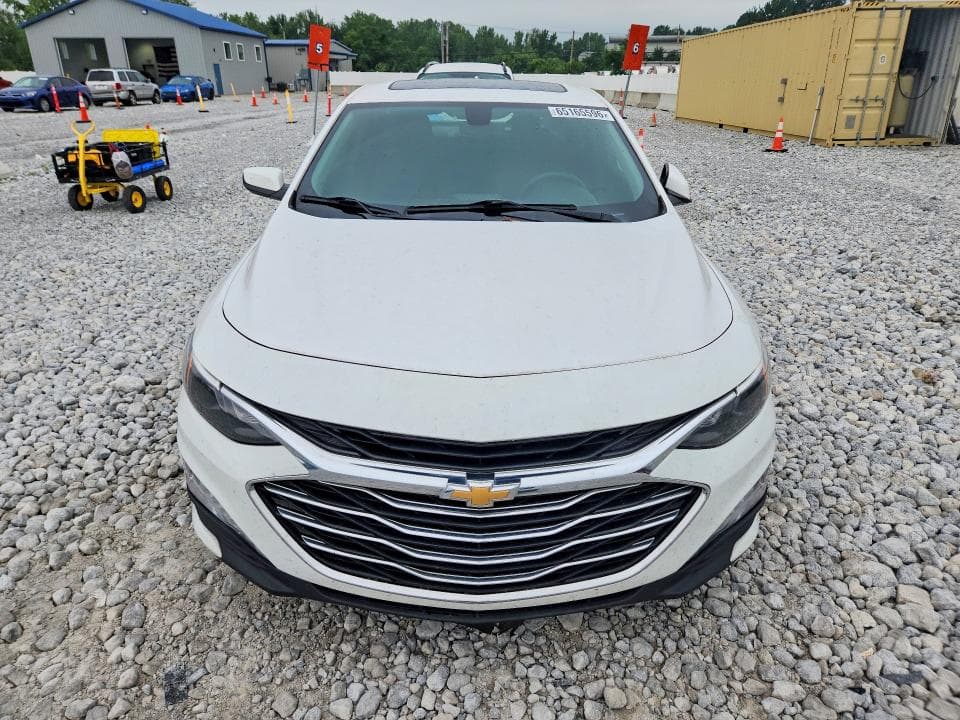 2019 CHEVROLET MALIBU LT 5