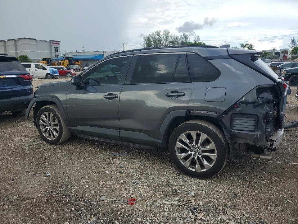 2020 TOYOTA RAV4 XLE PREMIUM 2