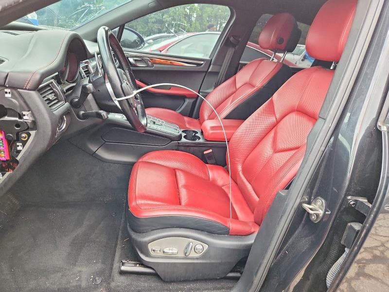 2017 PORSCHE MACAN 7
