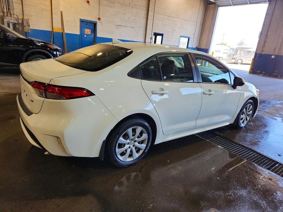2021 TOYOTA COROLLA LE 3