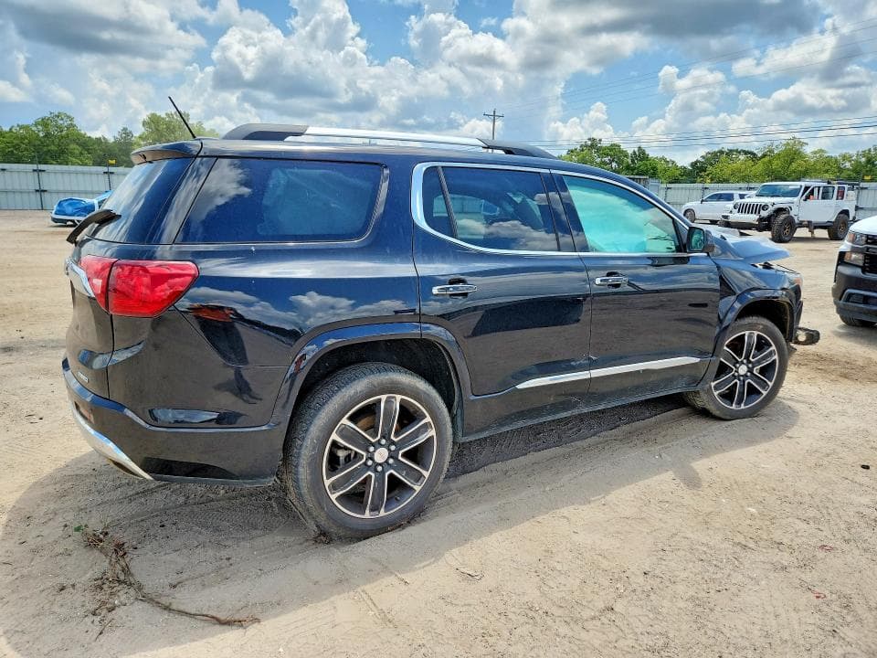 2017 GMC ACADIA DENALI 3