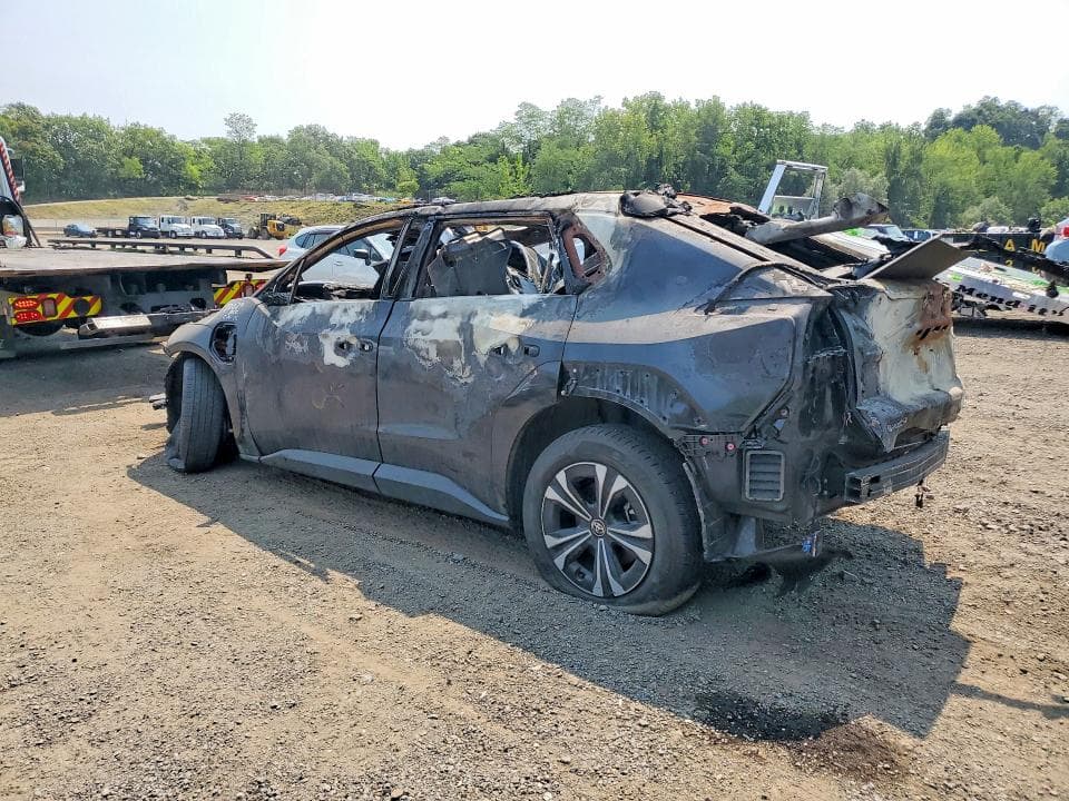 2024 TOYOTA BZ4X XLE 2