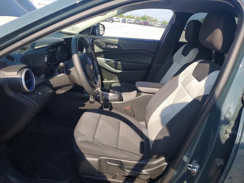 2025 CHEVROLET TRAX LS 7