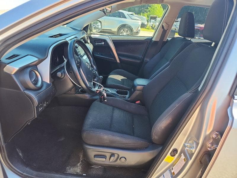 2018 TOYOTA RAV4 XLE 7