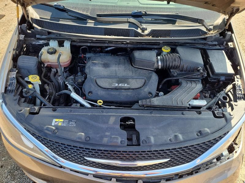 2017 CHRYSLER PACIFICA TOURING L 12