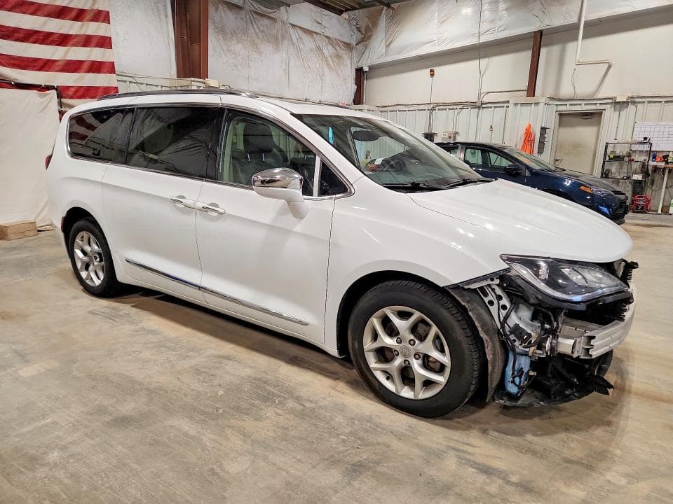 2020 CHRYSLER PACIFICA LIMITED 4