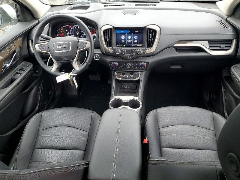 2024 GMC TERRAIN DENALI 8