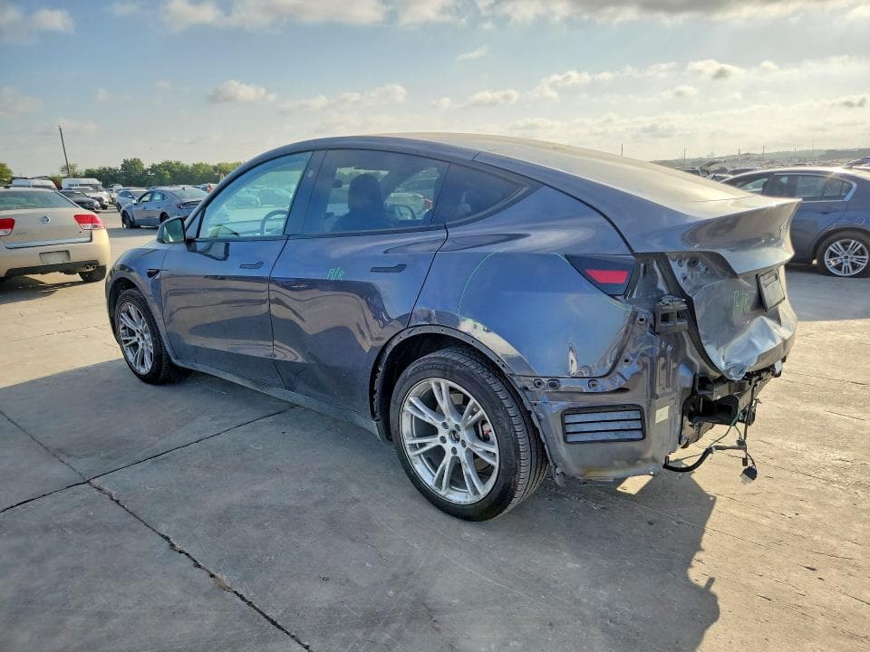2023 TESLA MODEL Y 2