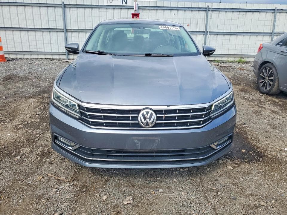 2017 VOLKSWAGEN PASSAT SE 5