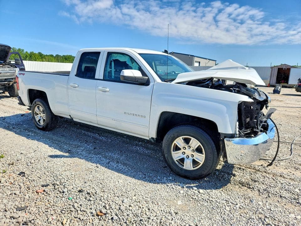 2019 CHEVROLET SILVERADO LD K1500 LT 4